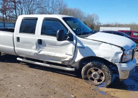 2005 Ford F-250 Lariat/Xl/Xlt from USA, damaged, VIN 1FTSW21P45EC36305
